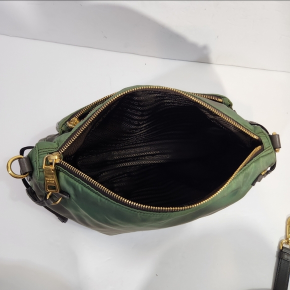 Prada Authentic nylon crossbody messenger bag ombre style green army green - Picture 6 of 16